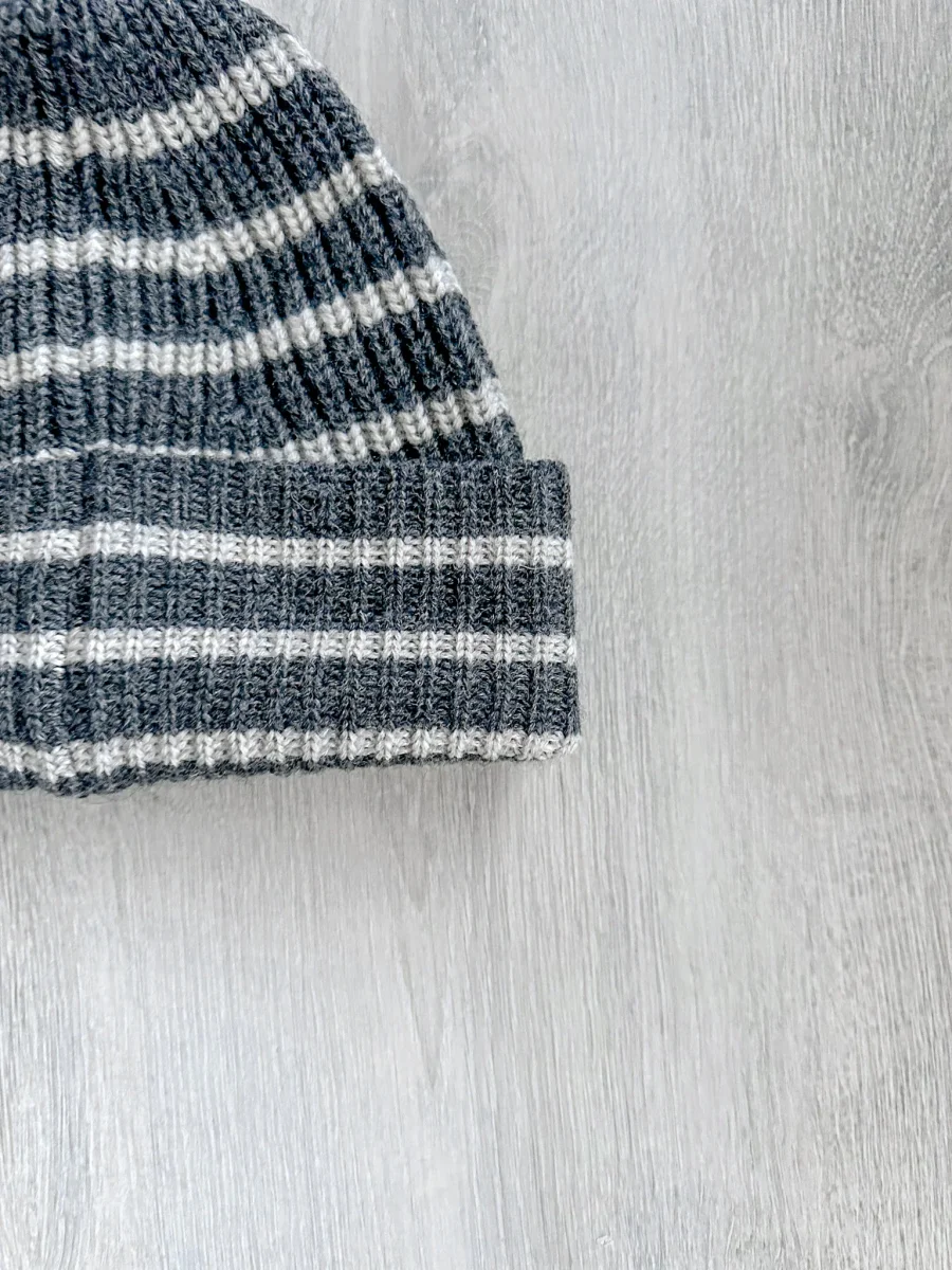 Drake's Grey Striped Lambswool Beanie Hat - Imagen 3
