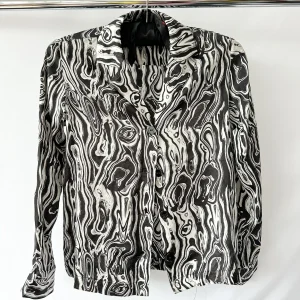 Kitri Abstract Marble Black White Print Blouse Shirt