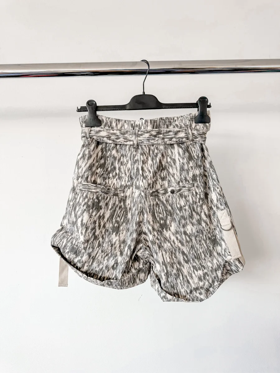 Isabel Marant Etoile Kaloscoe Printed High Waist Belted Cargo Shorts - Imagen 5