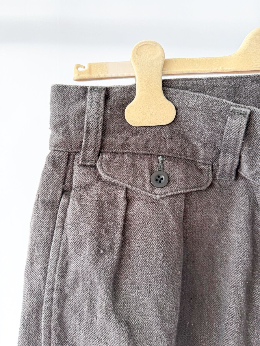 Nigel Cabourn Hemp Desert Shorts Charcoal Grey Double Pleat - Imagen 8