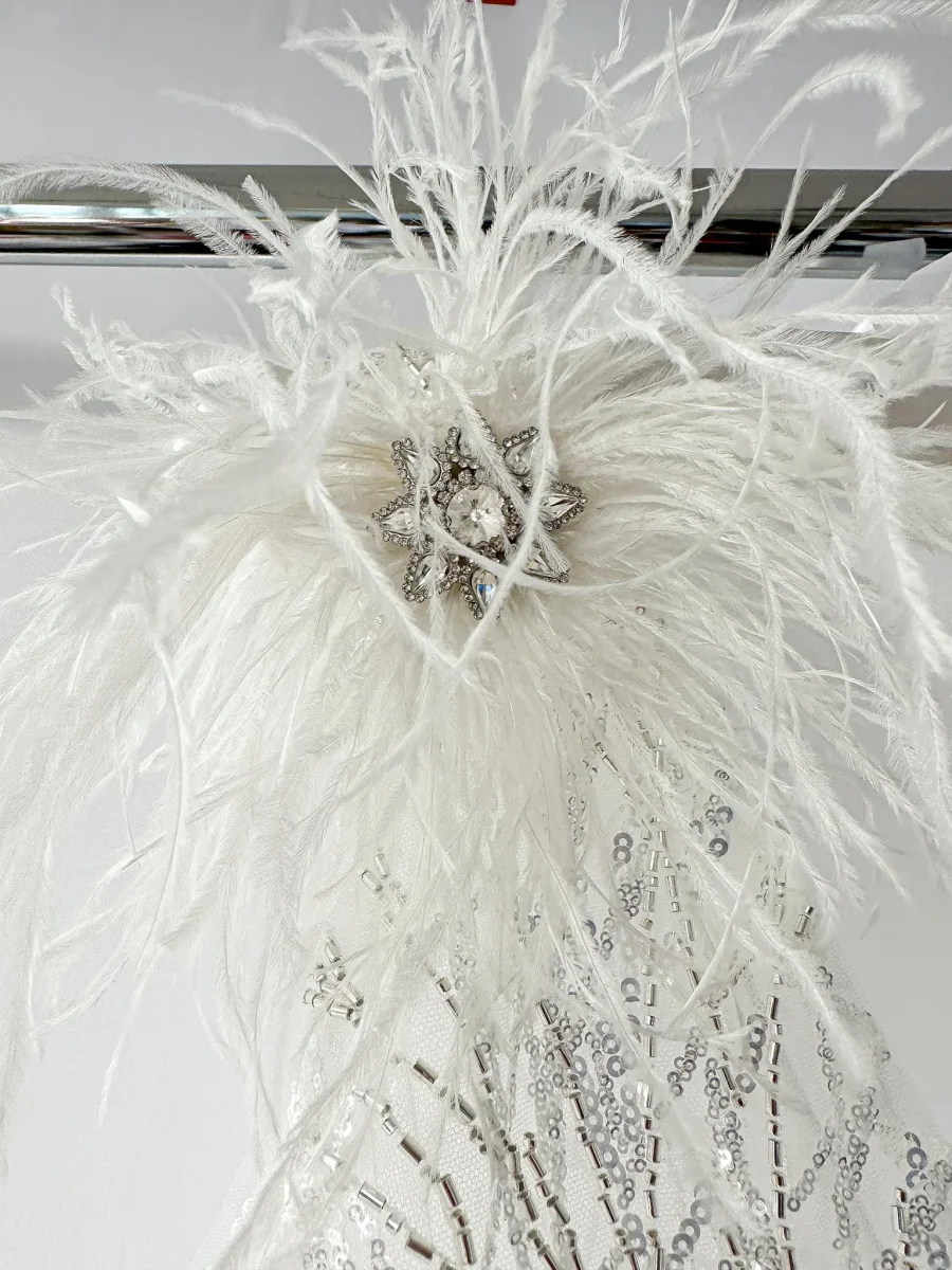 Nadine Merabi White Elissa Embellished Lace Feather Detail Jumpsuit - Imagen 9
