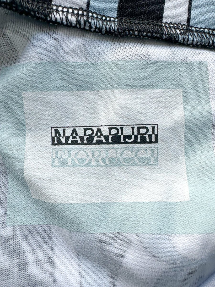 Napapijri X Fiorucci Allover Logo Print Biker Shorts - Imagen 7