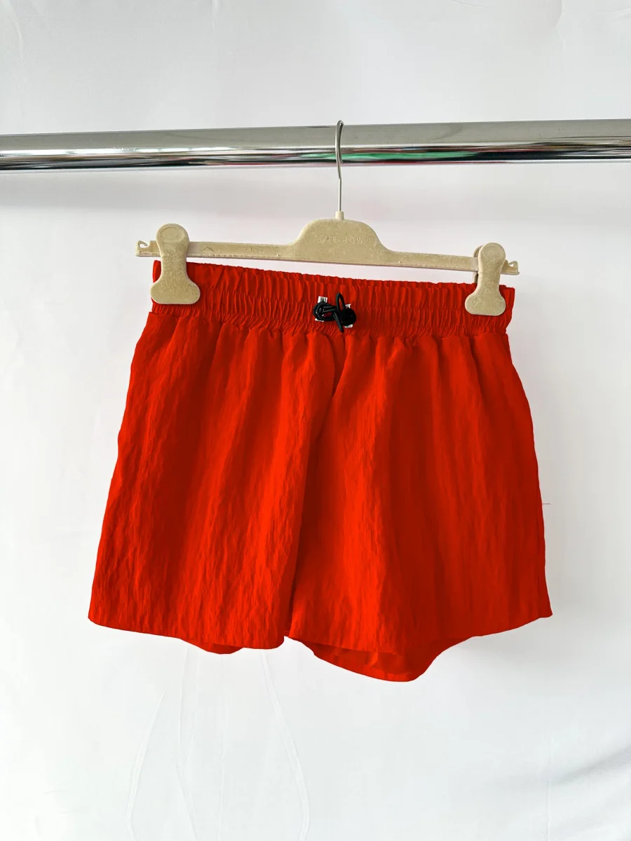 David Koma Red Taffeta Mini Shorts - Imagen 2