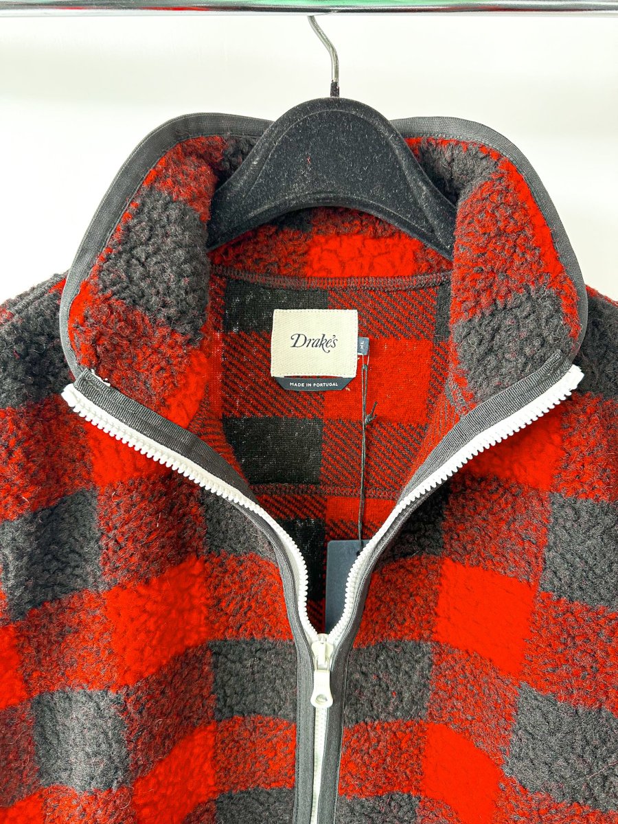 Drake's Buffalo Check Wool Blend Bouclé Vest Gilet In Red Black - Imagen 6