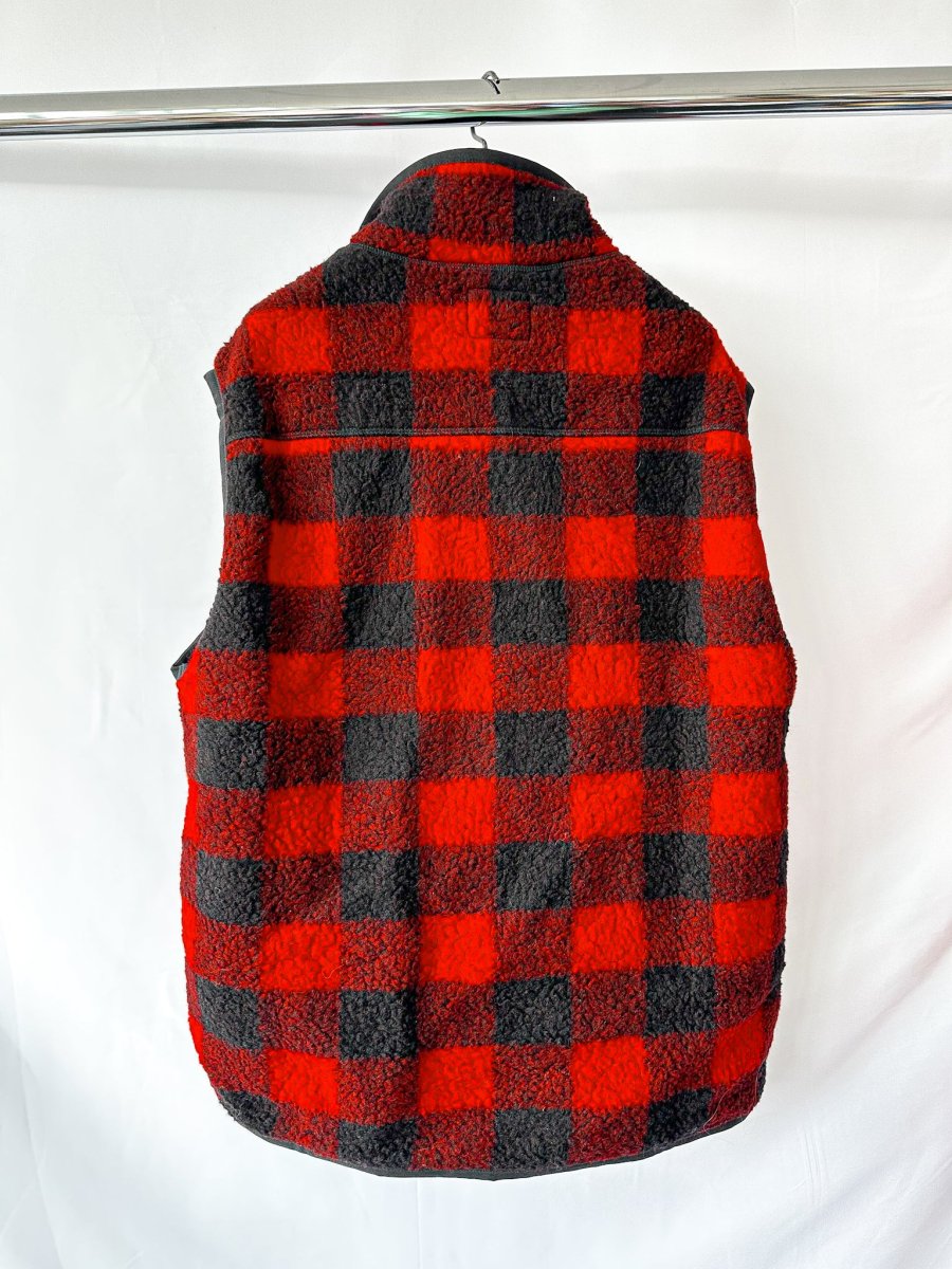 Drake's Buffalo Check Wool Blend Bouclé Vest Gilet In Red Black - Imagen 4