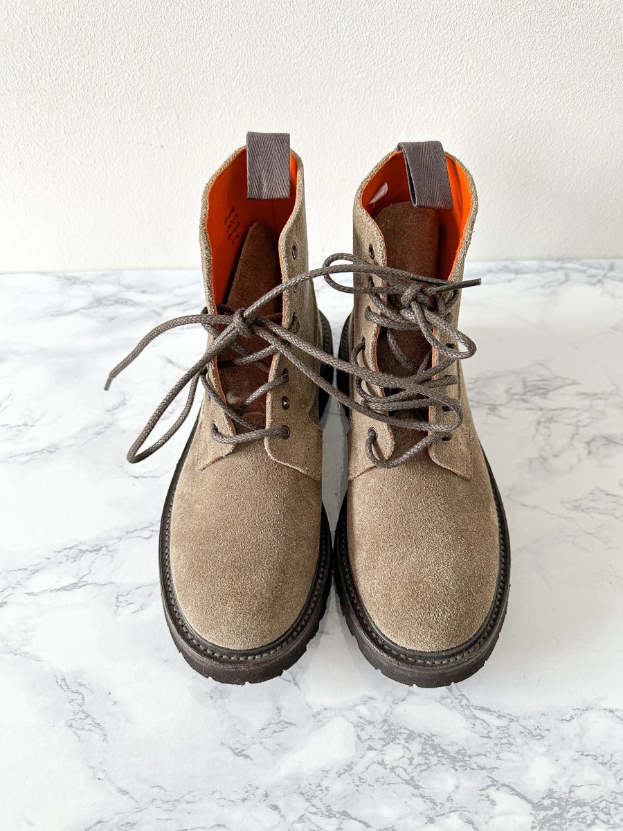 Tricker's Camilla Grey Suede Lace-Up Ankle Derby Country Boots - Imagen 3