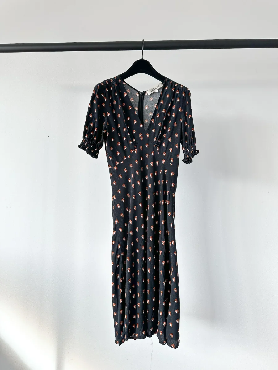 Diane Von Fursternberg Black V-Neck Crepe Printed Dress