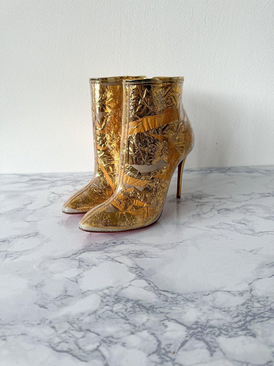 Christian Louboutin Booty Cap 100 Creased-Foil Perspex Ankle Boots (EU 35) - Imagen 6