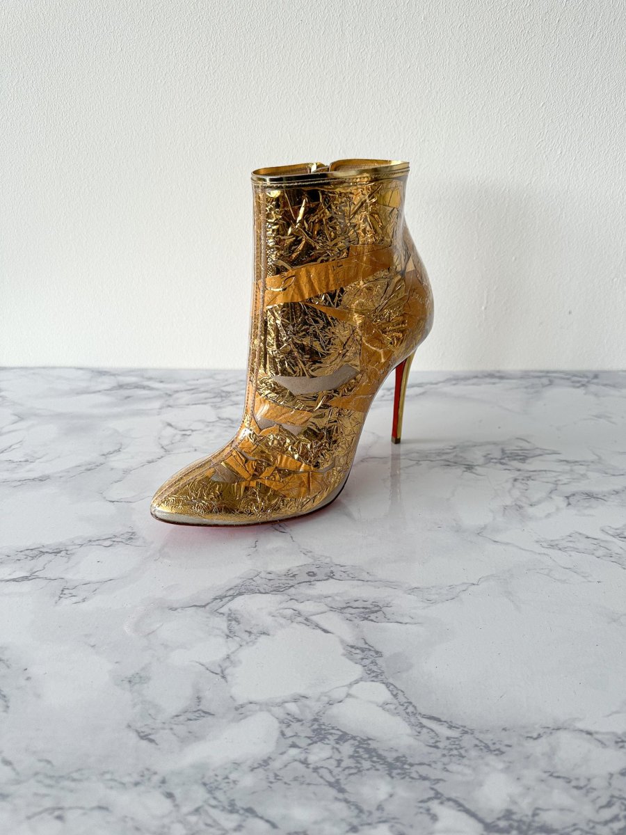 Christian Louboutin Booty Cap 100 Creased-Foil Perspex Ankle Boots (EU 35) - Imagen 4