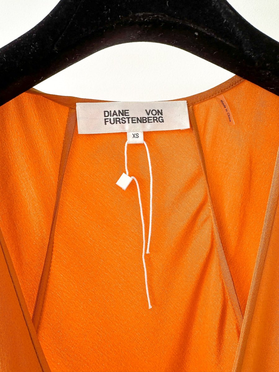 Diane Von Furstenberg DVF Orange Crepe De Chine Silk Wrap Blouse Top - Imagen 9