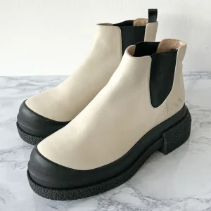 Stuart Weitzman Charli Oat White Ankle Chelsea Boots
