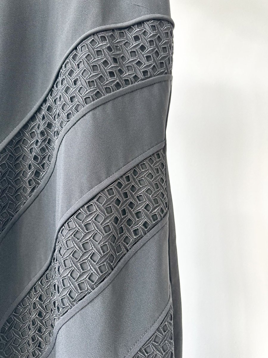 David Koma Black Strappy Crepe Crochet Eyelet Detail Maxi Gown Dress - Imagen 4