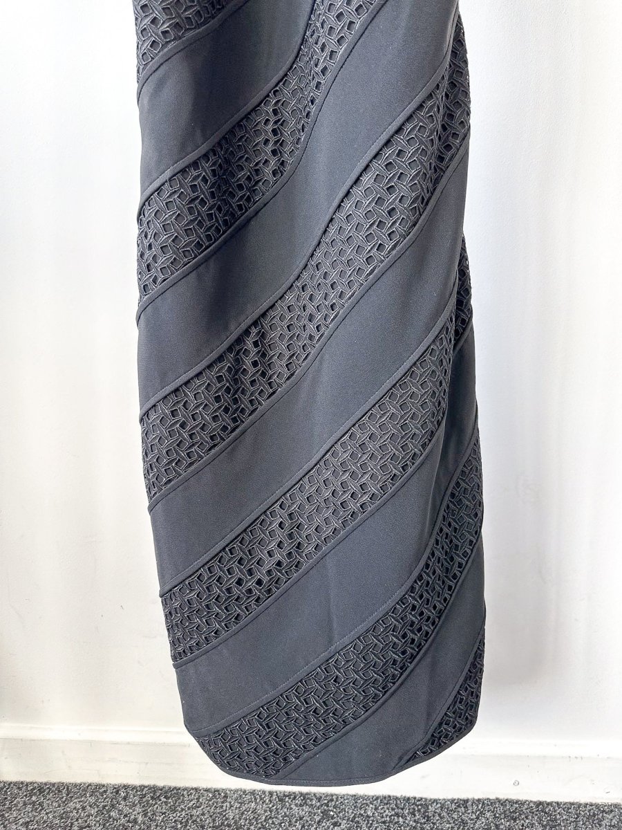 David Koma Black Strappy Crepe Crochet Eyelet Detail Maxi Gown Dress - Imagen 5