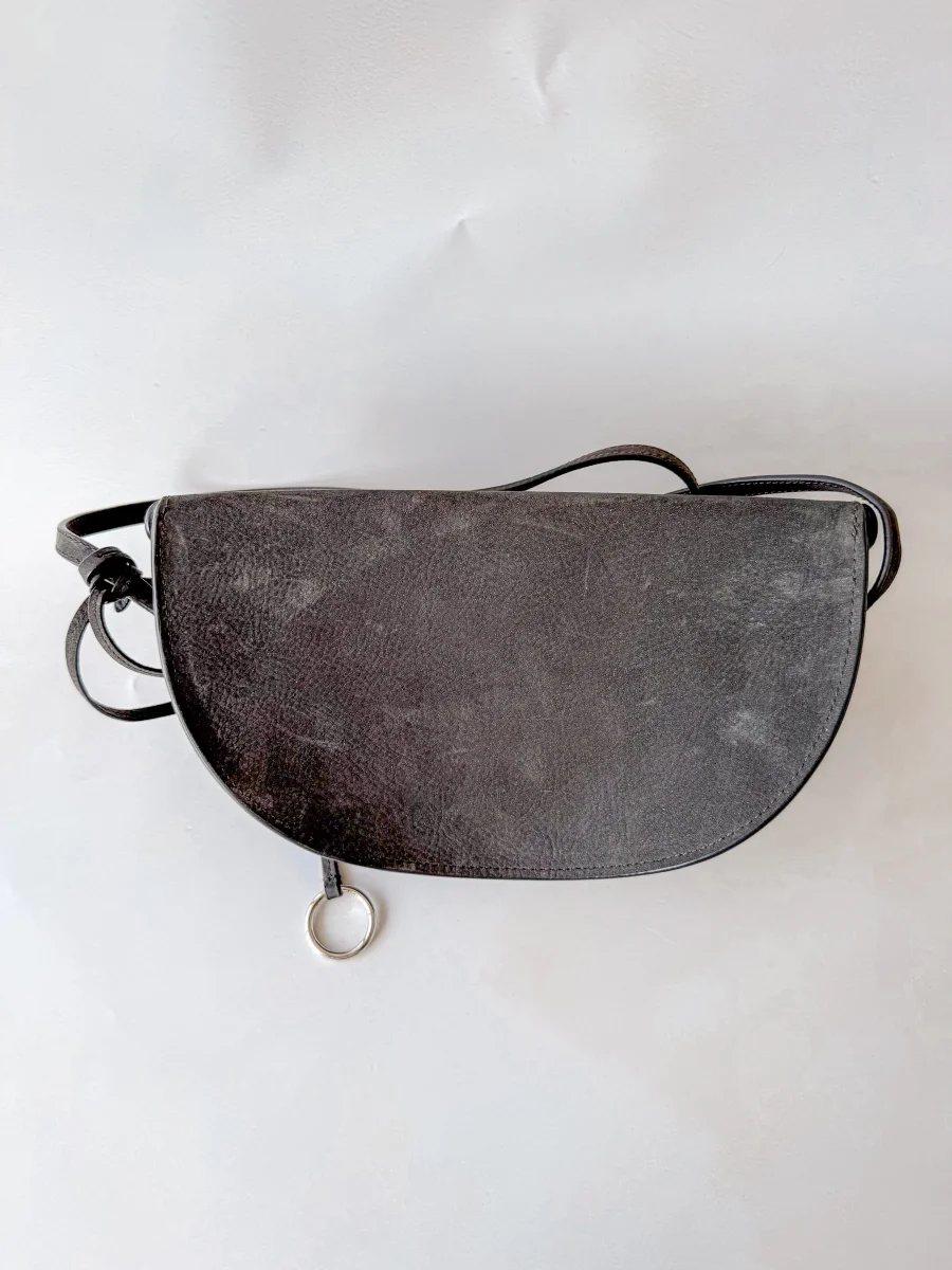 Alaïa Hip East West Nubuck-Leather Cross-Body Bag - Imagen 9