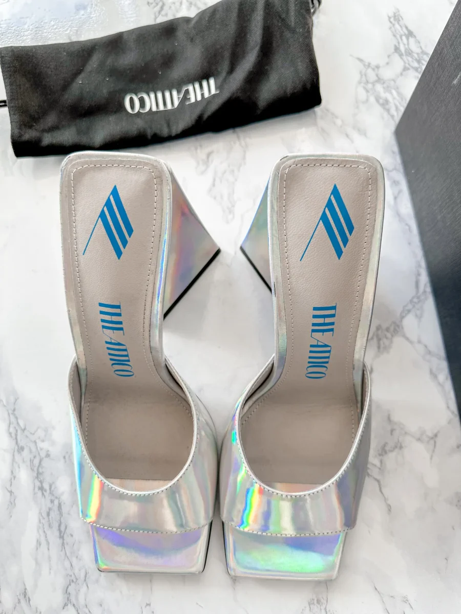 The Attico Devon Iridescent Holographic Silver High Heel Mules - Imagen 8