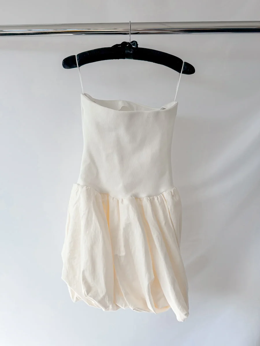 Simkhai White Pollie Bubble Knit Strapless Dress - Imagen 6