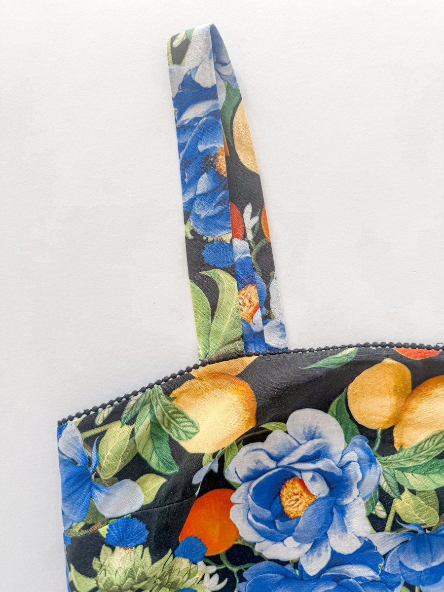 Borgo De Nor Black Didi Floral Lemon Print Linen Crop Top - Imagen 4
