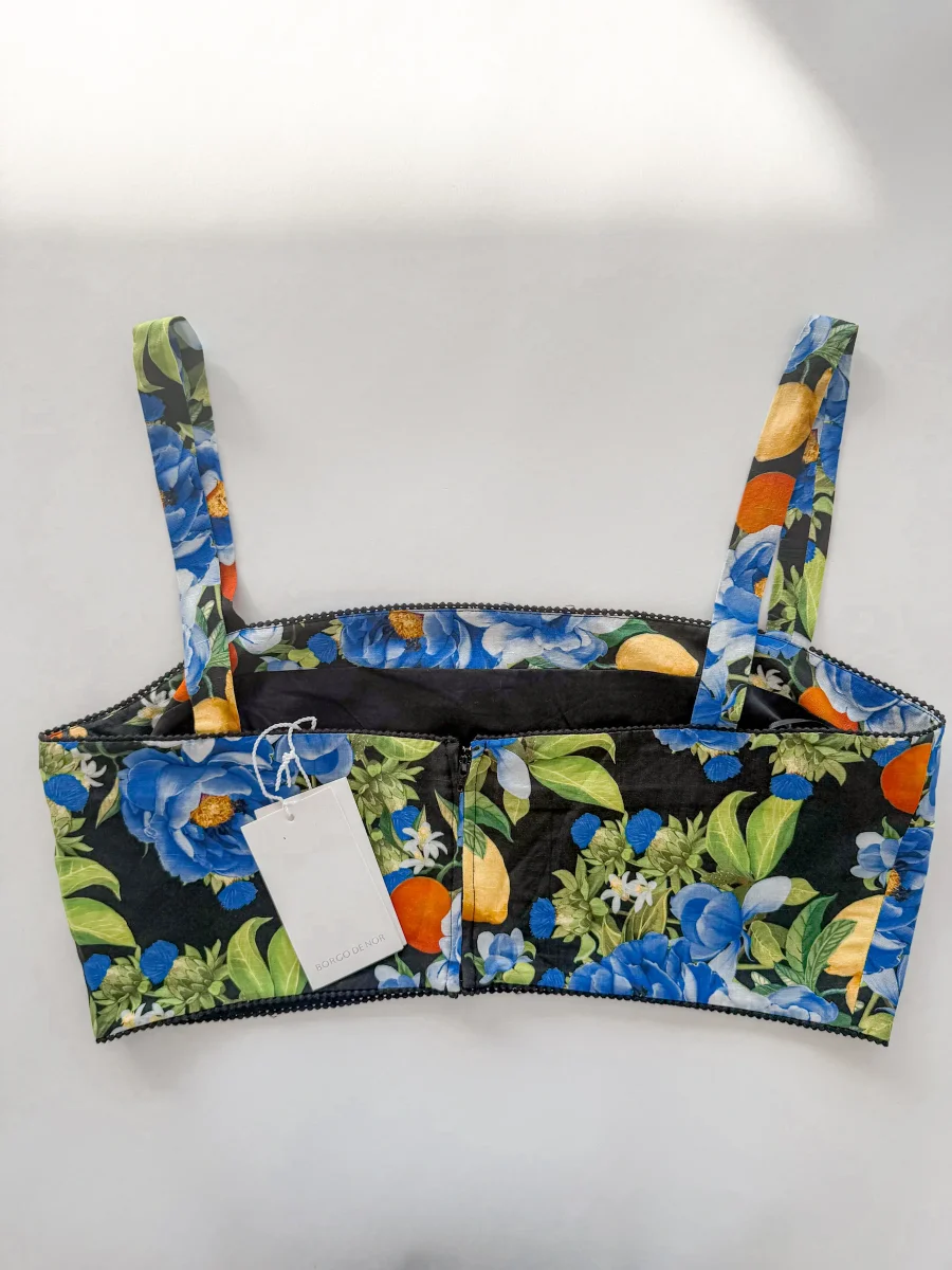 Borgo De Nor Black Didi Floral Lemon Print Linen Crop Top - Imagen 3
