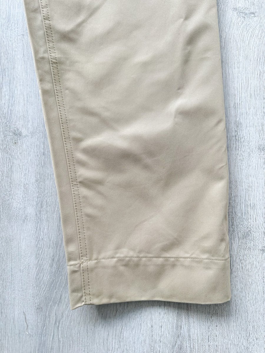 Nigel Cabourn P-6 Farm Pant Twill Cotton in Beige - Imagen 6