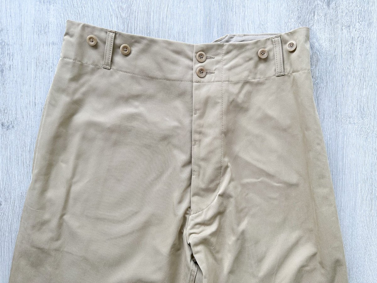 Nigel Cabourn P-6 Farm Pant Twill Cotton in Beige - Imagen 9