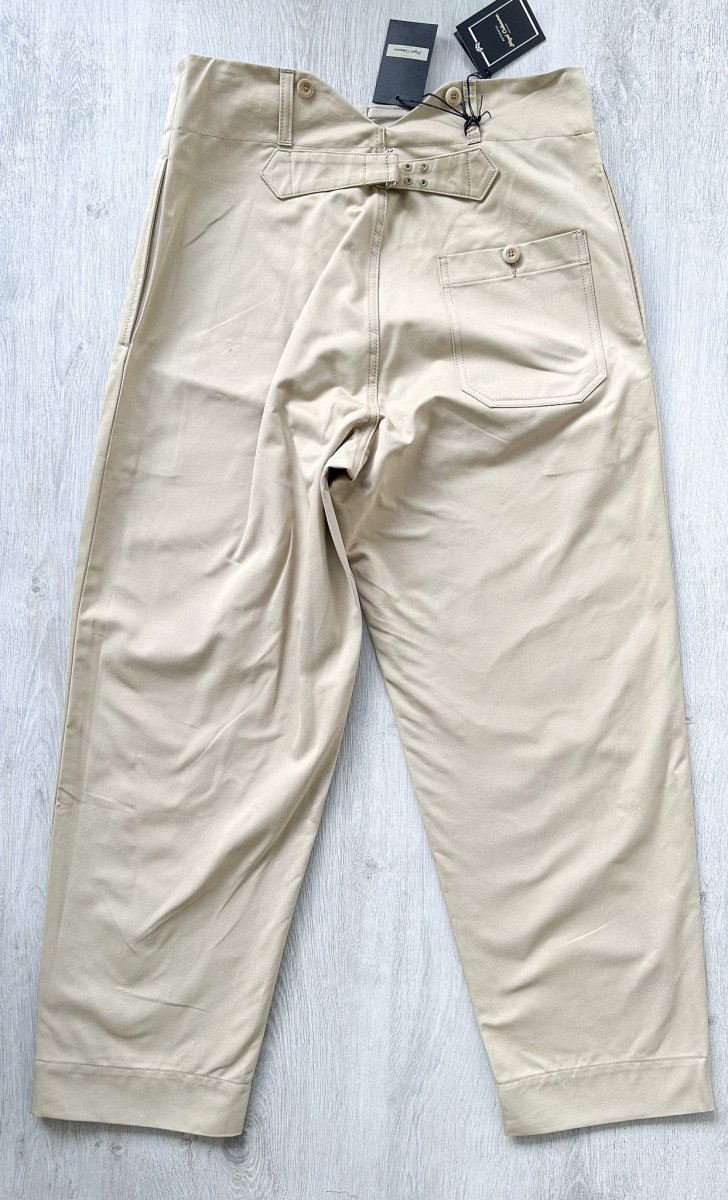 Nigel Cabourn P-6 Farm Pant Twill Cotton in Beige - Imagen 3