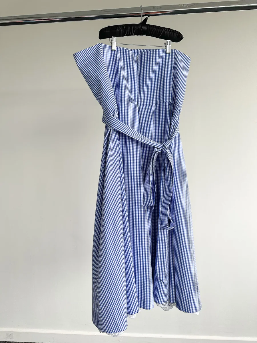 The Vampire's Wife The Good Witch Blue Gingham Flared Strapless Midi Dress - Imagen 6