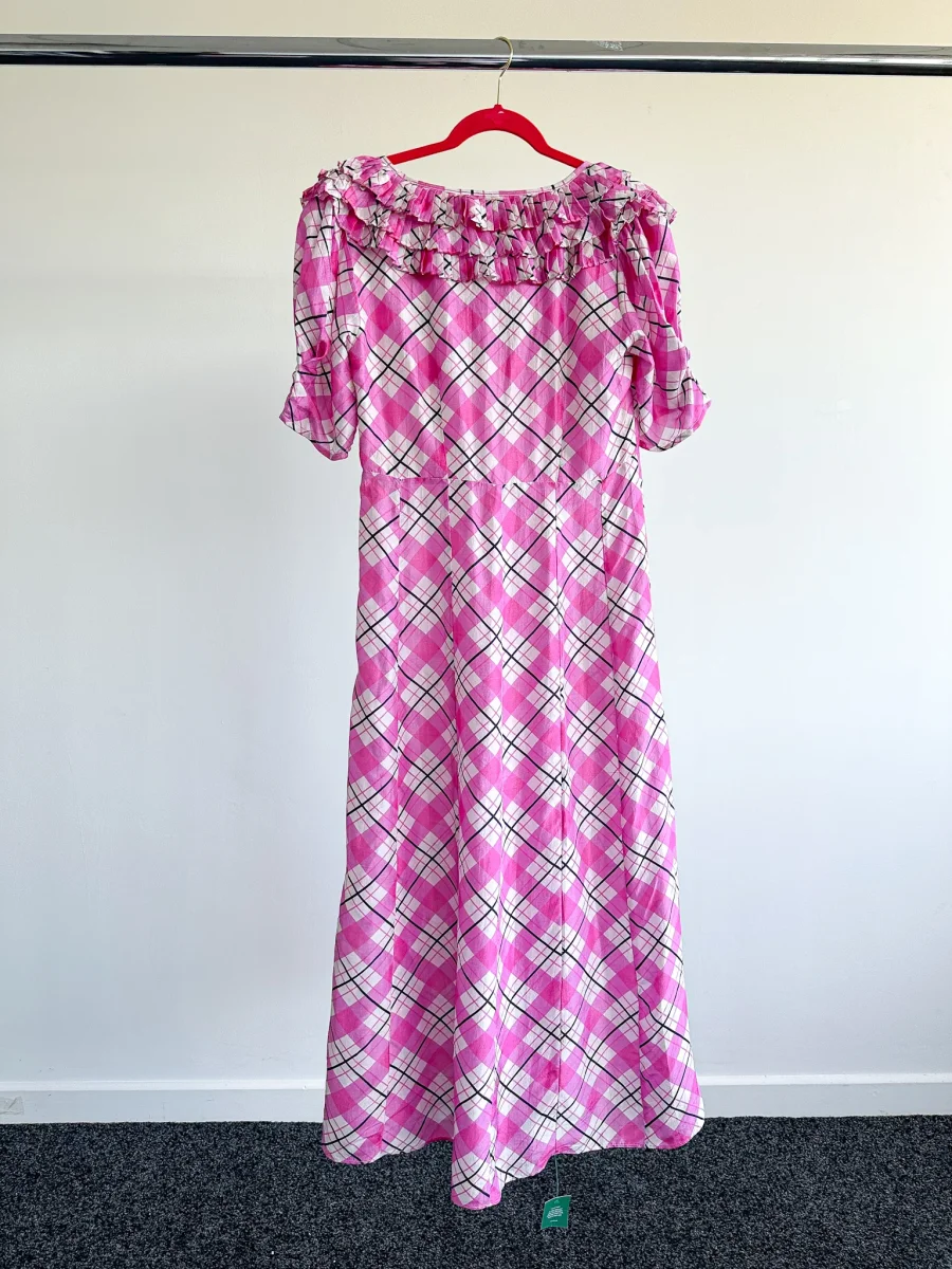 RIXO London Mariana Pink Check Print Ruffle Neck Silk Midi Dress - Imagen 6