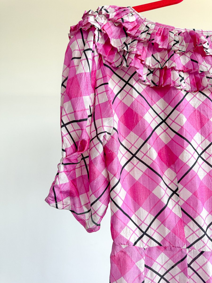RIXO London Mariana Pink Check Print Ruffle Neck Silk Midi Dress - Imagen 9