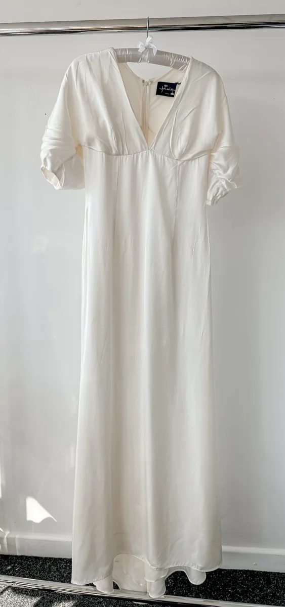 Julie De Libran Bridal White Puff Sleeve Wedding Dress - Imagen 3