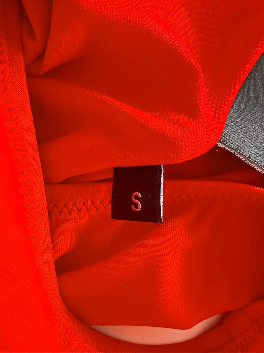More Joy Christopher Kane Red Special Swimsuit Low Back Cheeky - Imagen 9