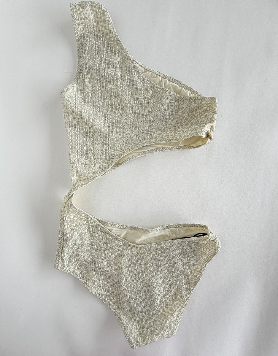 Lisa Marie Fernandez White Seersucker Crinkle Cut-Out Swimsuit - Imagen 2