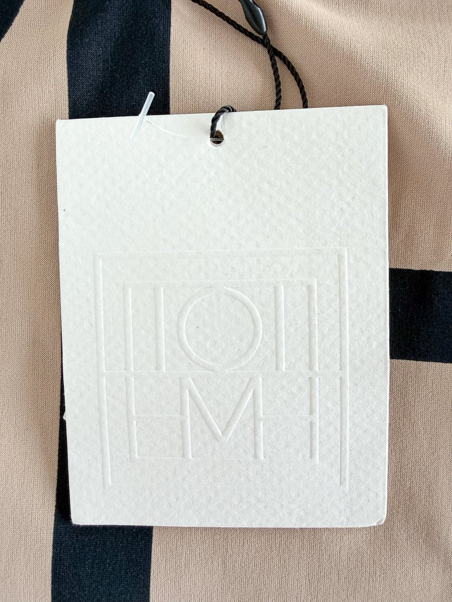 Toteme Logo Monogram One-Piece Swimsuit - Imagen 5