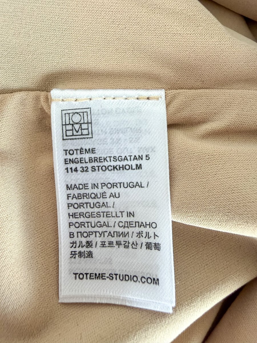 Toteme Logo Monogram One-Piece Swimsuit - Imagen 8