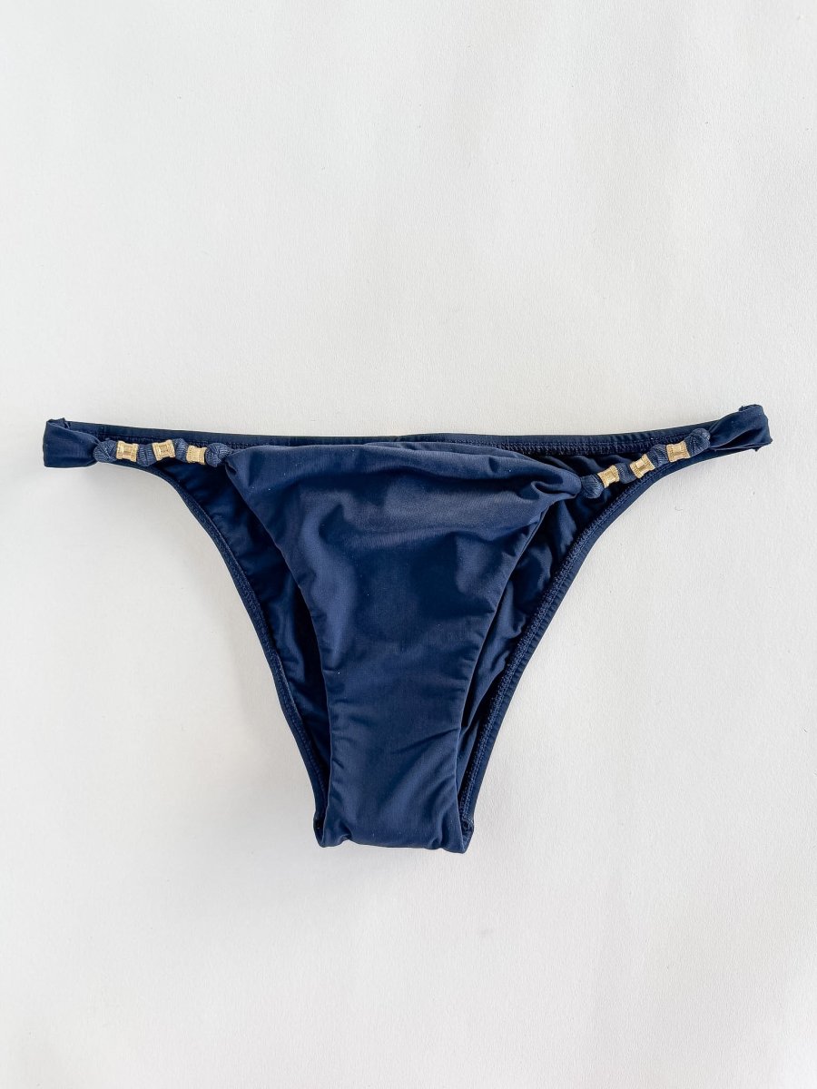 Vix Paula Hermanny Firenze Milos Navy Bikini Bottom Gold Hardware - Imagen 2