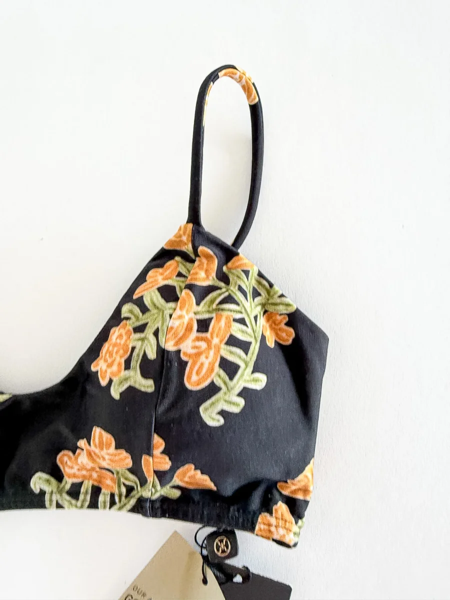 Vix Paula Hermanny Floral Black Bikini Top - Imagen 3