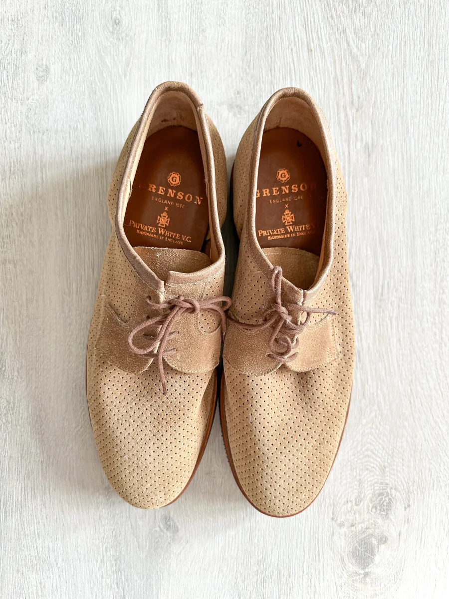 Private White V.C X Grenson Williams Perforated Suede Derby Shoe In Mushroom Brown - Imagen 7