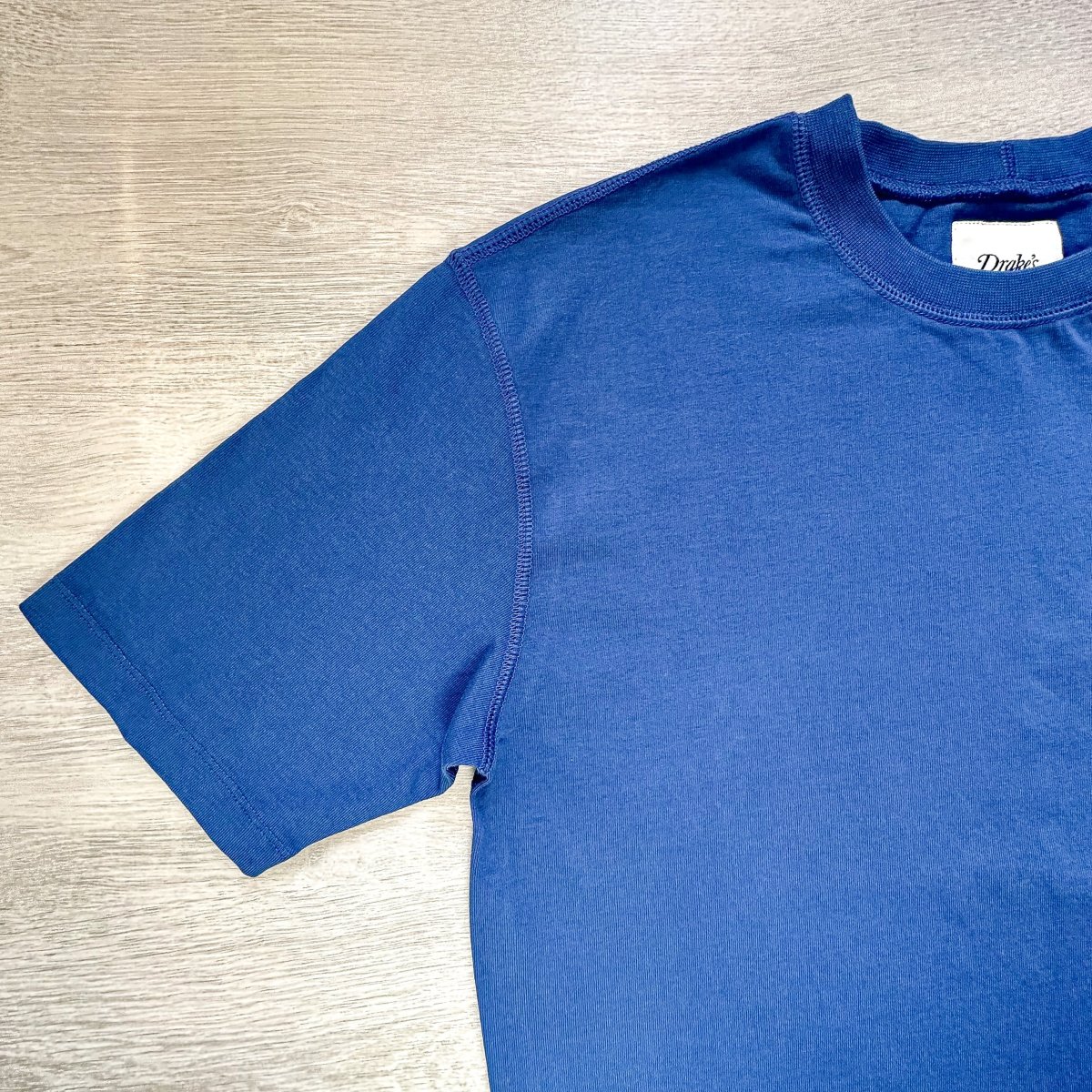 Drake's Seatown Beach Club 2022 Blue Hiking Tee Shirt - Imagen 6