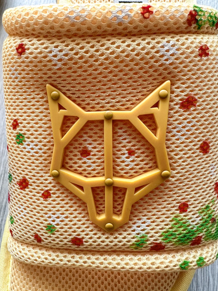 NAKED WOLFE Vegas Logo Embossed Yellow Mesh Sandals Slide - Imagen 4