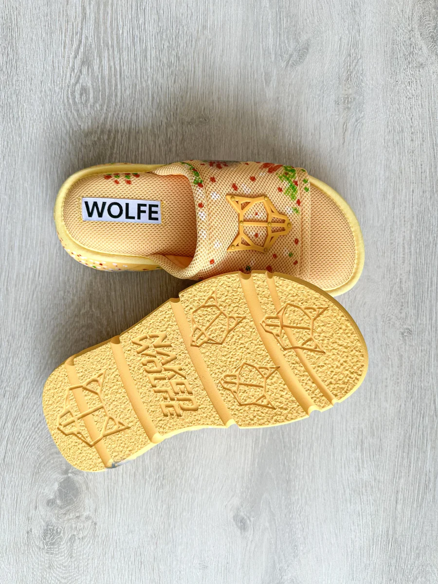 NAKED WOLFE Vegas Logo Embossed Yellow Mesh Sandals Slide - Imagen 8