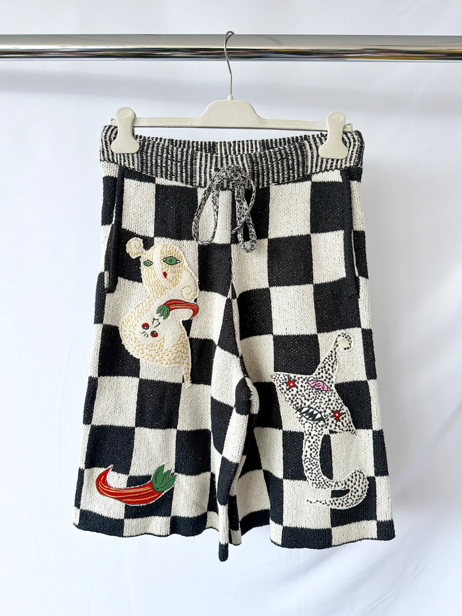The Elder Statesman Nora Lite Creature Shorts Black Check - Imagen 8