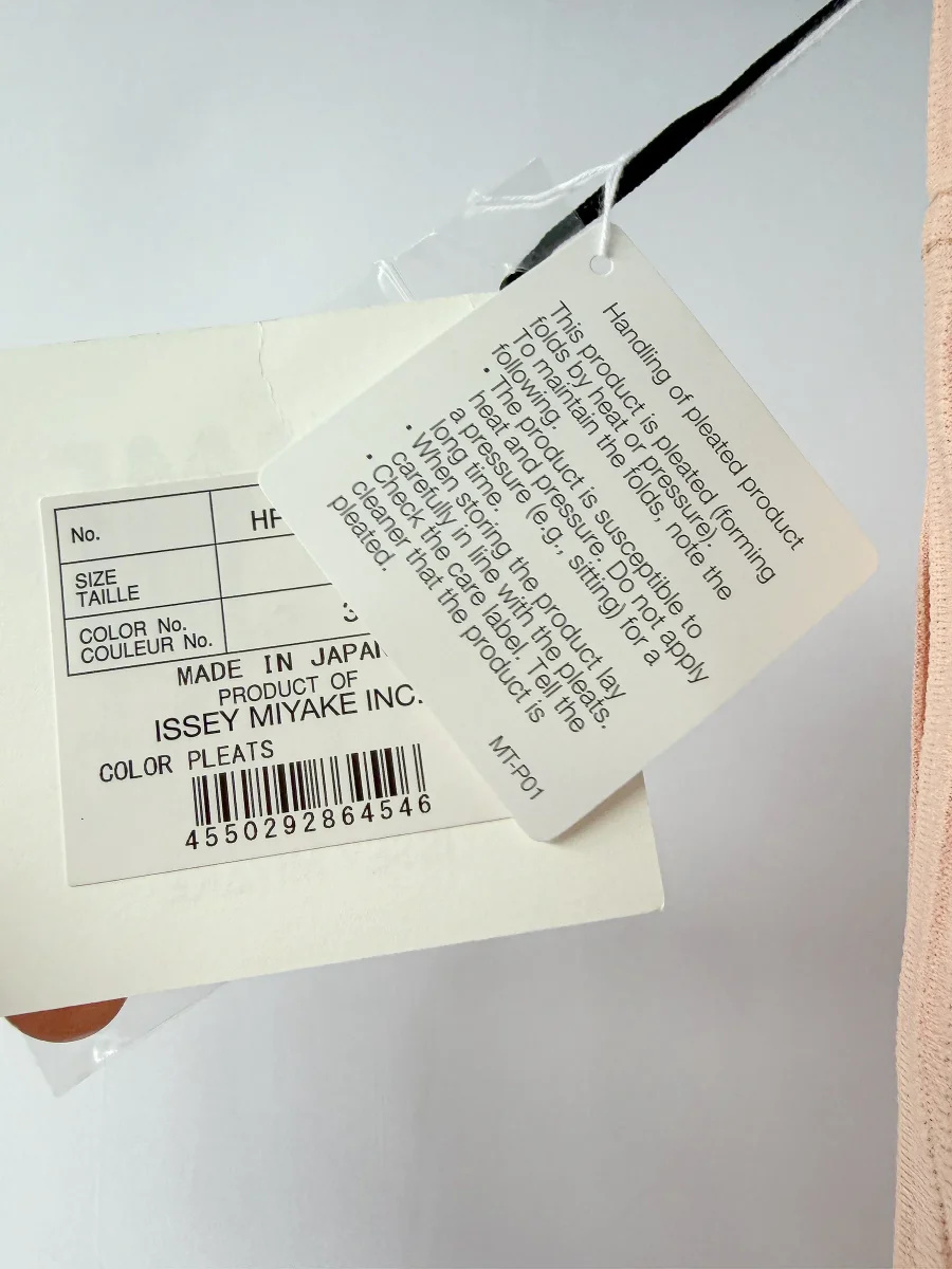 Issey Miyake Pleats Please Peach Shorts - Imagen 6