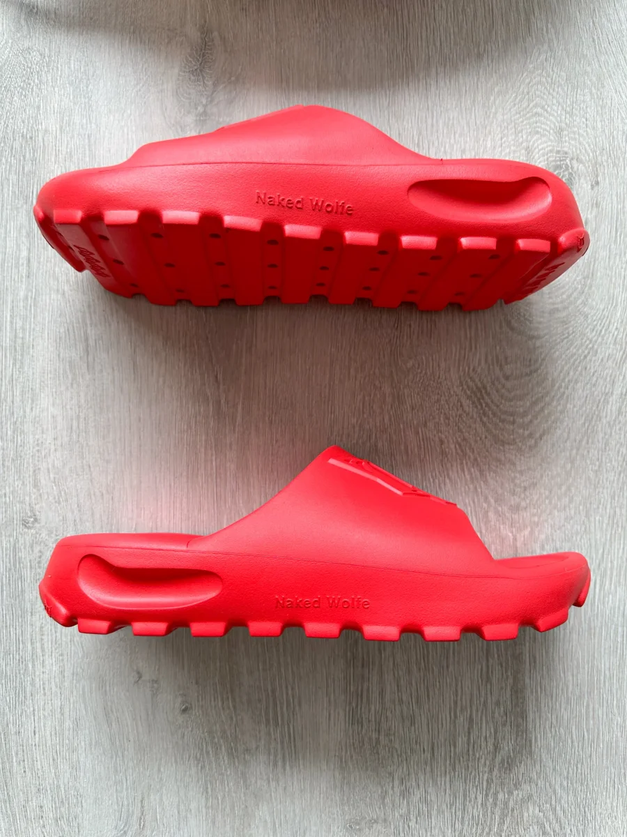 NAKED WOLFE Red Tommy Wolf Embossed Waterproof Sandals Slide - Imagen 6