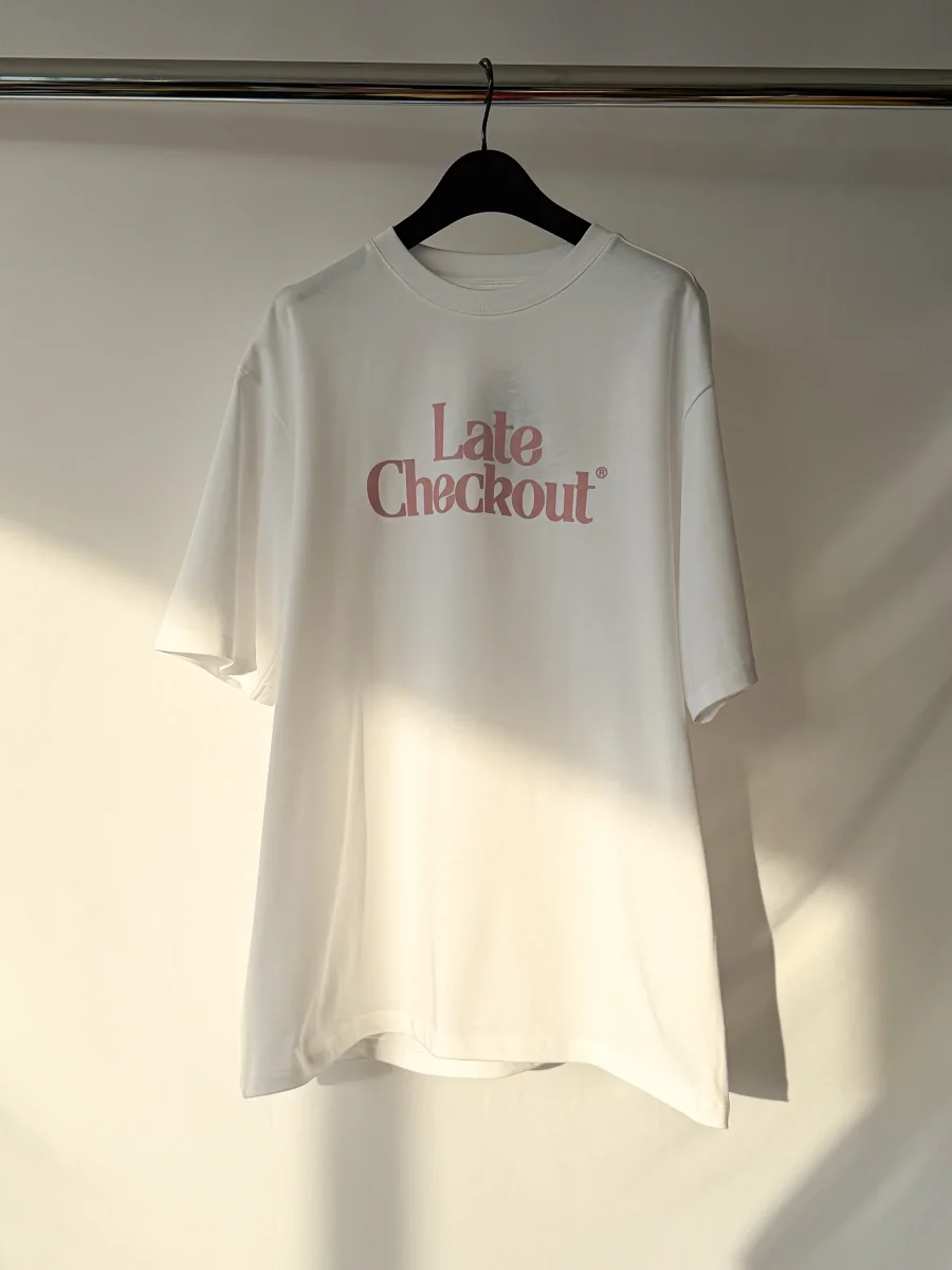 Late Checkout White Tee Shirt - Imagen 5