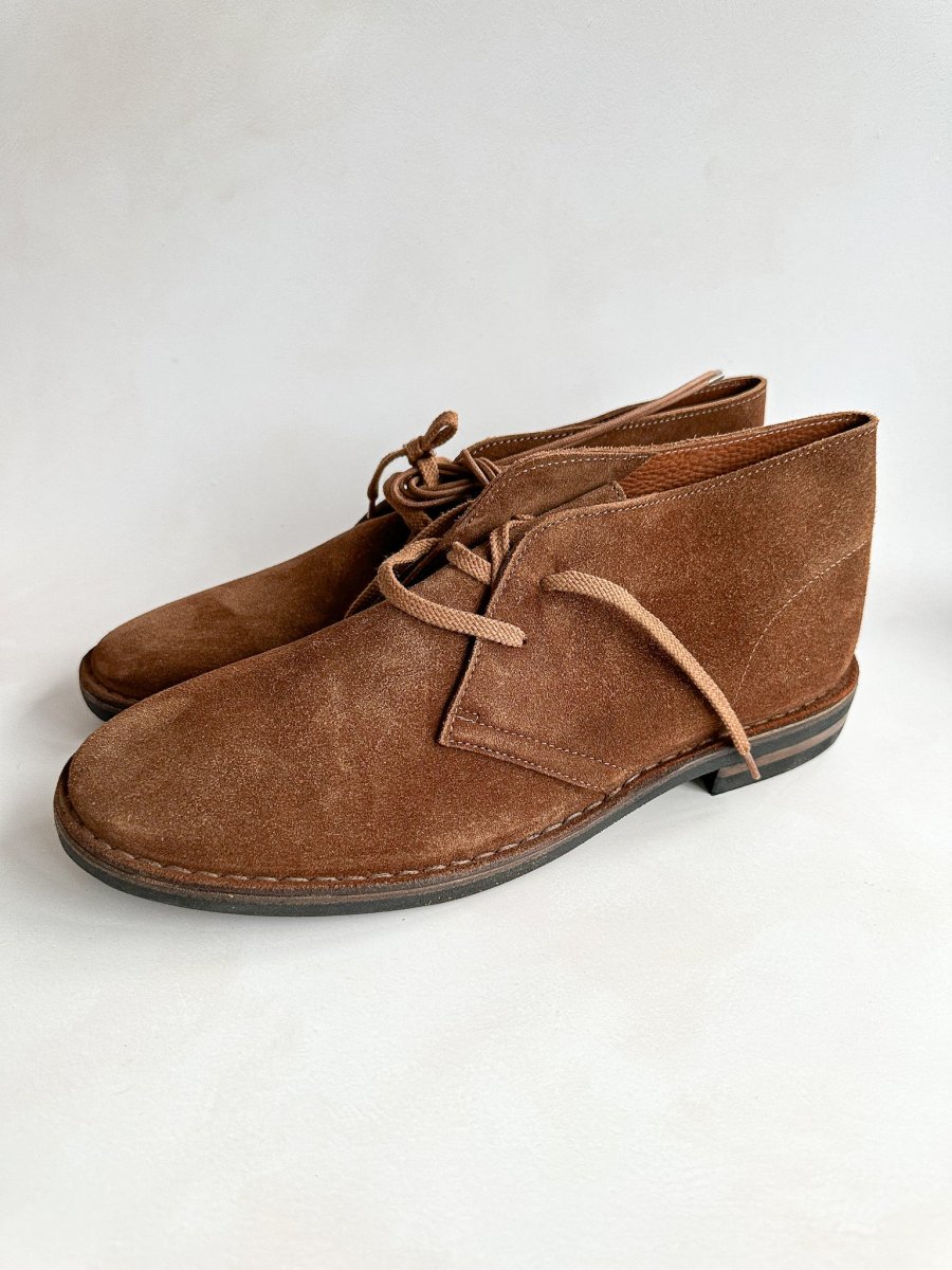 Drake's Clifford Desert Boot Tobacco Roughout Suede with Rubber Sole - Imagen 3
