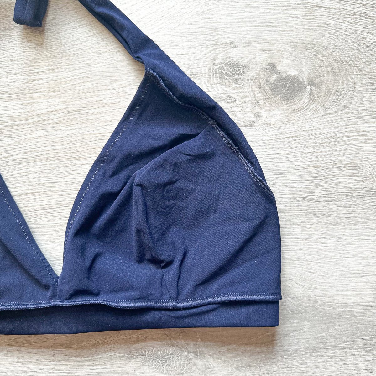 Pain De Sucre Navy Blue Halterneck Bikini Top - Imagen 3