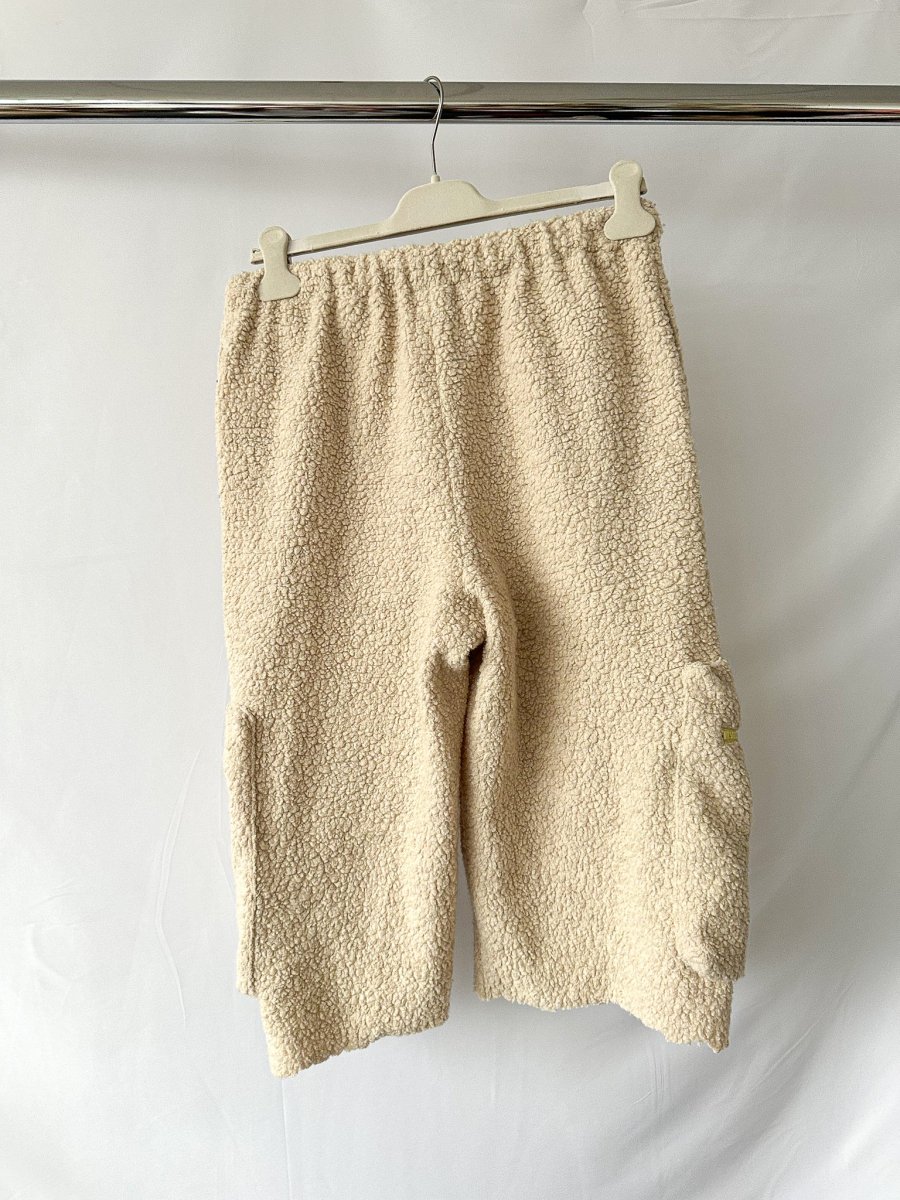 Off-White Beige Teddy Bounce Cropped Joggers - Imagen 6