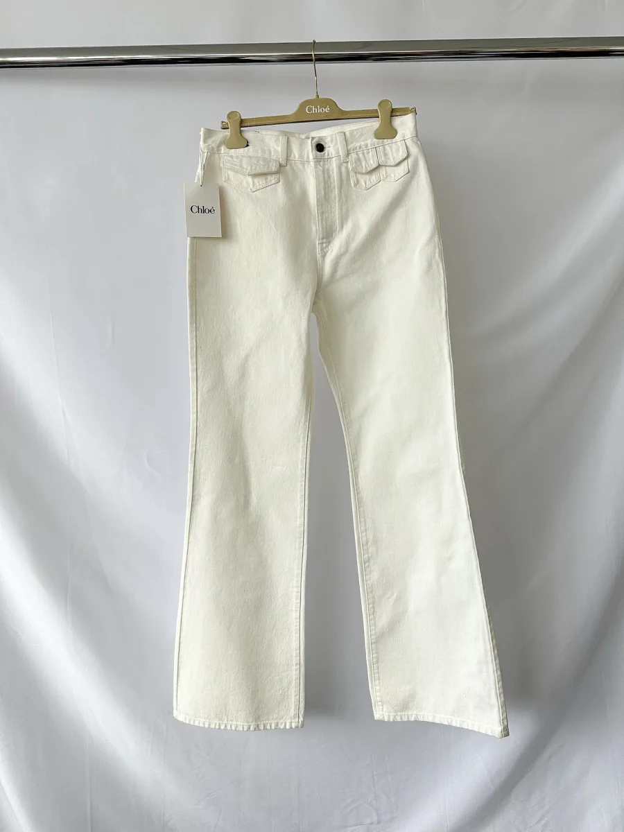 Chloe Runway White High Rise Flared Denim Jeans - Imagen 6