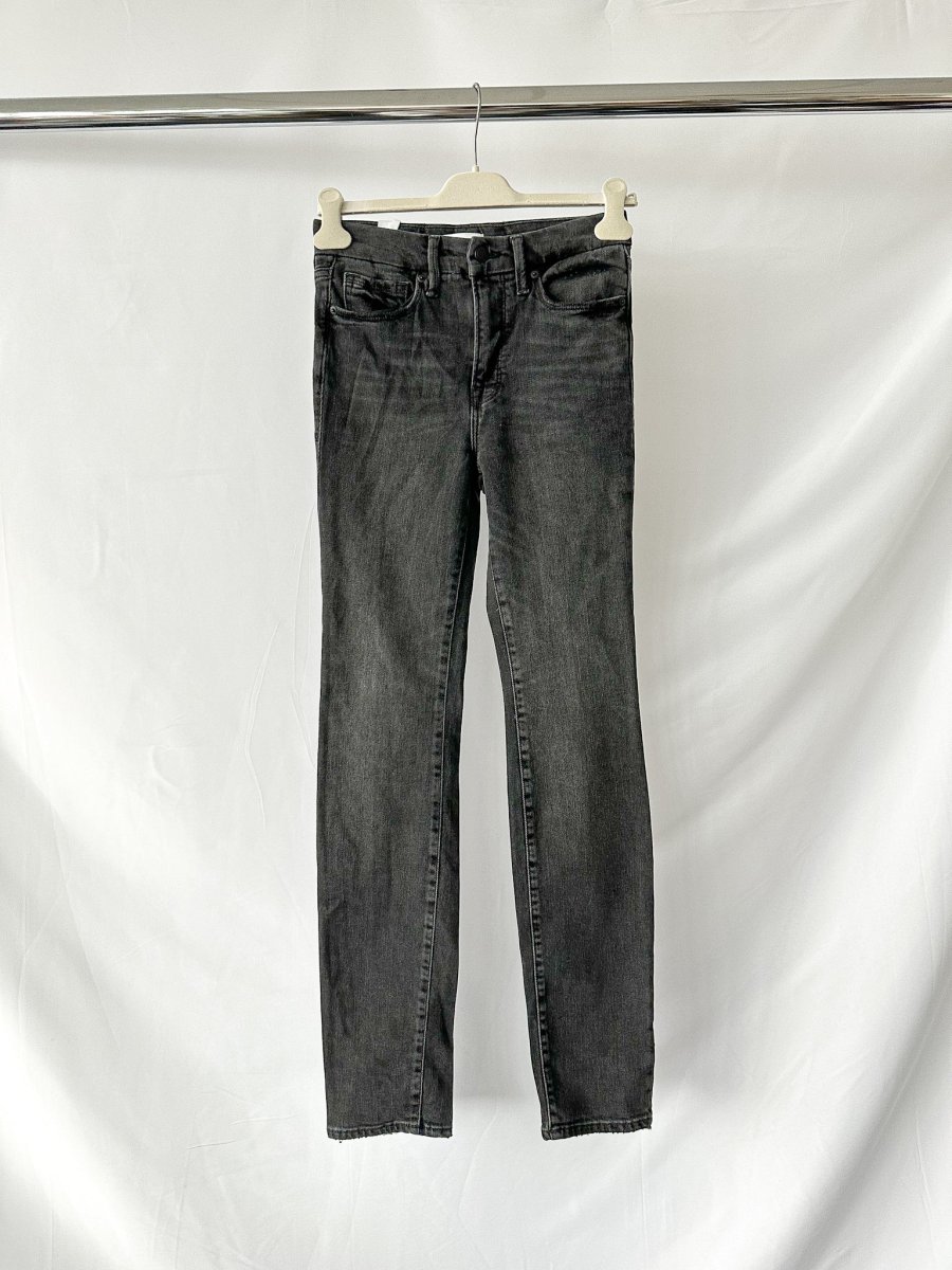 Good American Black Straight Leg Jeans