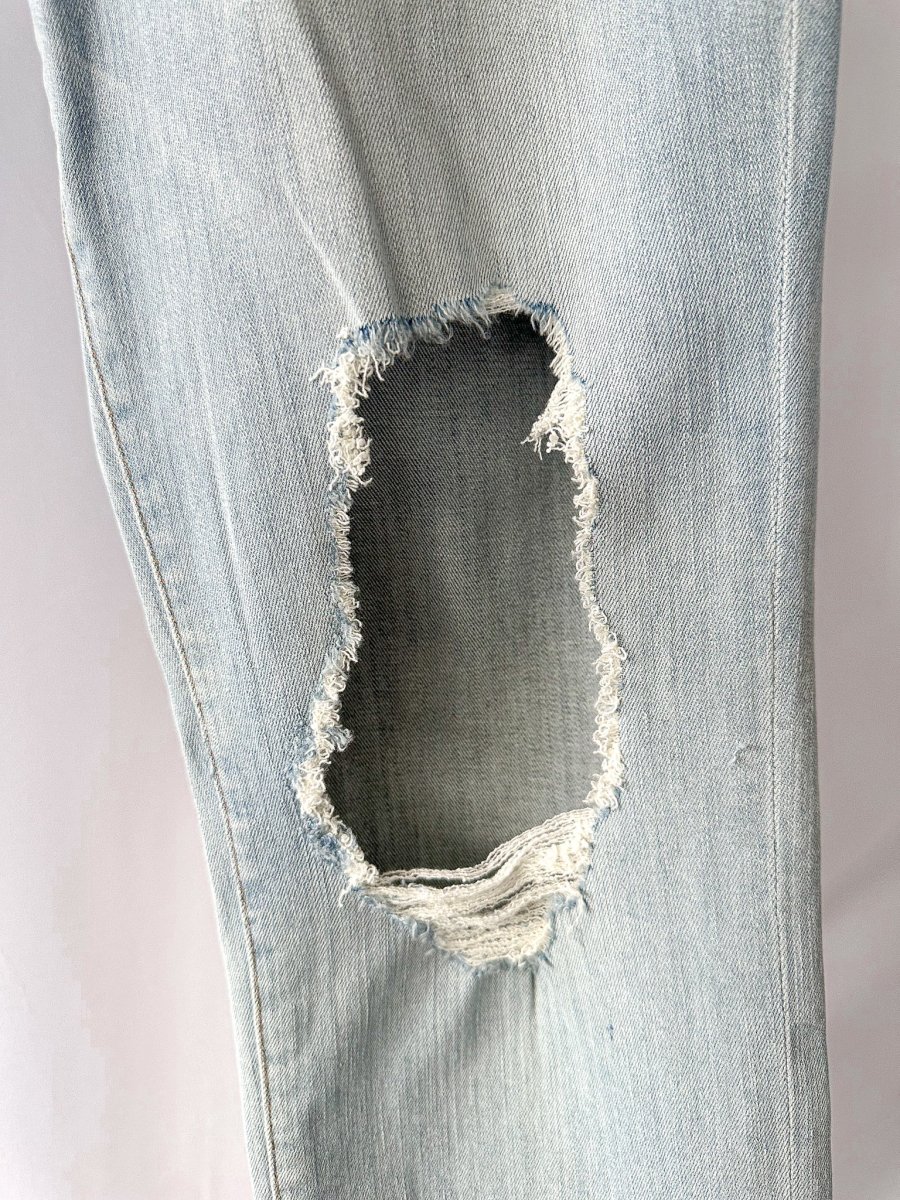 Good American Good Cuts Light Blue Distressed Jeans - Imagen 5