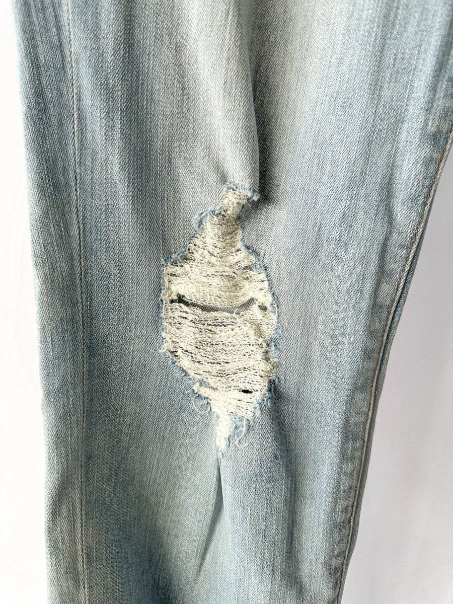 Good American Good Cuts Light Blue Distressed Jeans - Imagen 7